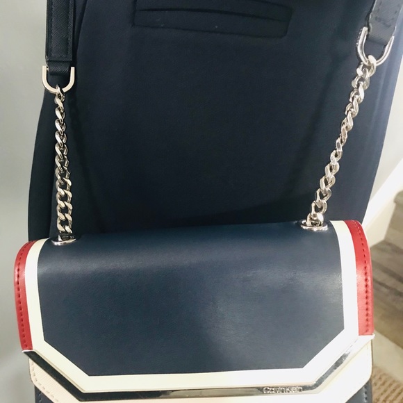 🌺Calvin Klein Crossbody NYO bag🌺 - Picture 2 of 5